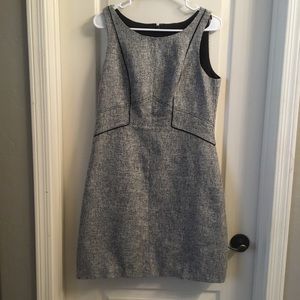 WHITE HOUSE BLACK MARKET SHEATH DRESS